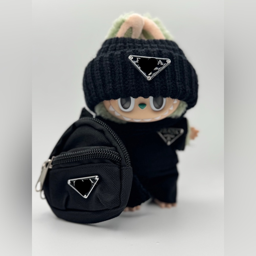Labubu Clothes Outfit with knit hat and scarf Black